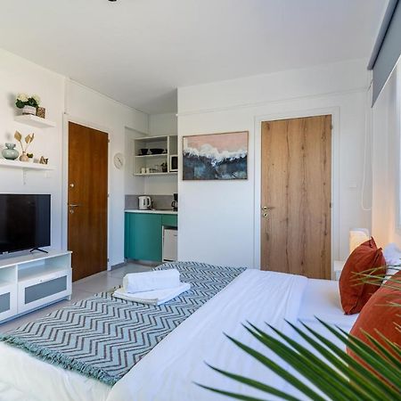 Sofia'S Cosy Studio In Larnaca Exterior photo