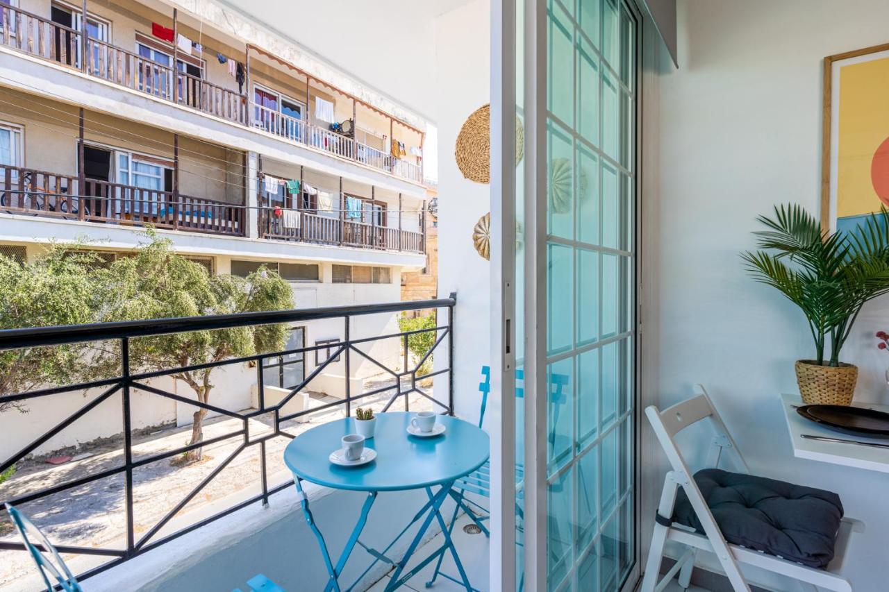 Sofia'S Cosy Studio In Larnaca Exterior photo