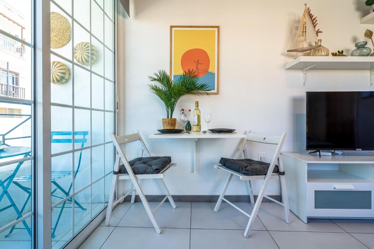 Sofia'S Cosy Studio In Larnaca Exterior photo